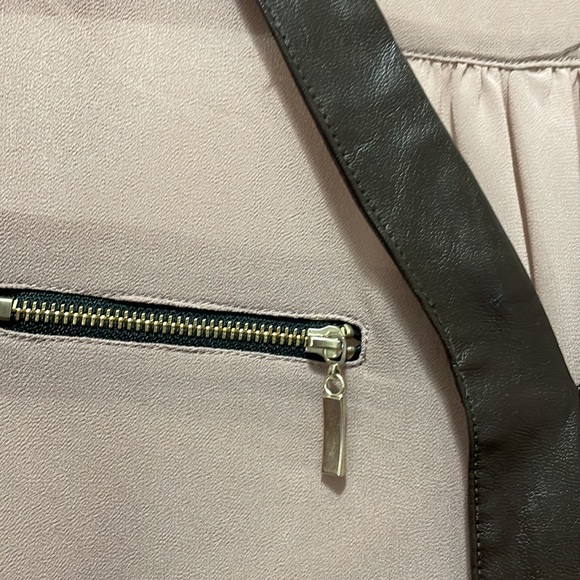 Double Zero Brand Blouse 🤎 - Picture 3 of 5